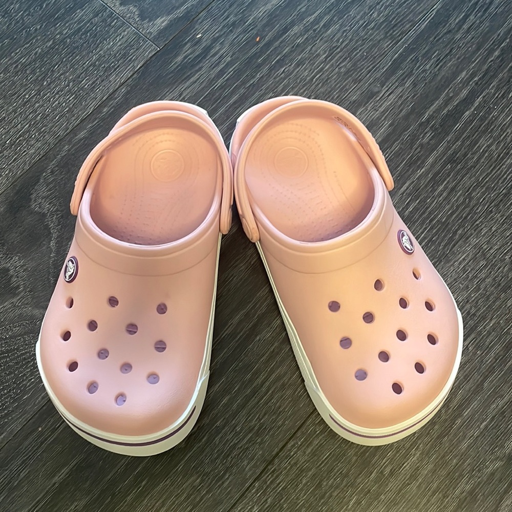 Like new Unisex Pink Crocs.